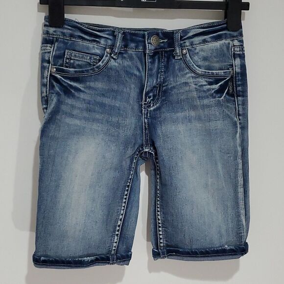 SILVER Tina 26x8.5 jean shorts - Picture 1 of 8